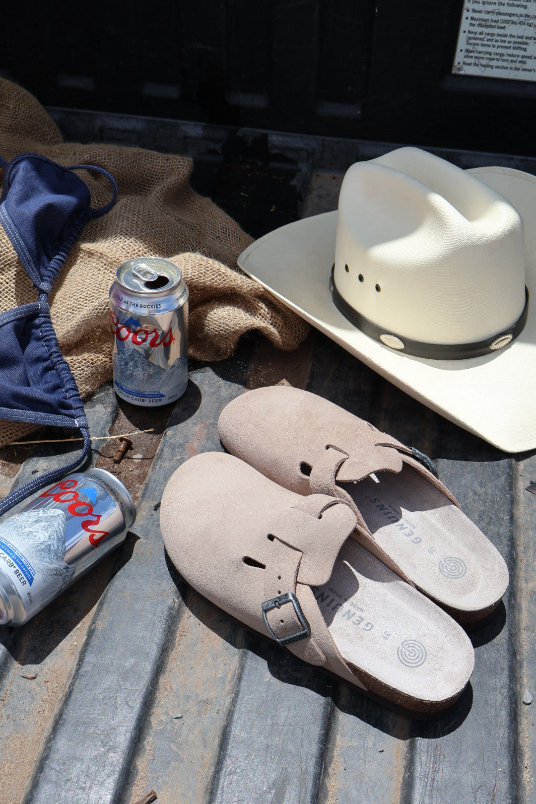 Genuins USA | Spanish-Crafted Leather Sandals & Slides